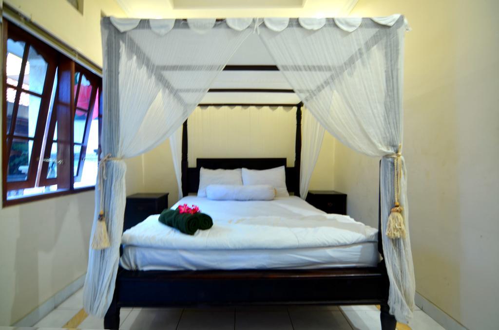 Lori Beach Inn Seminyak Kültér fotó