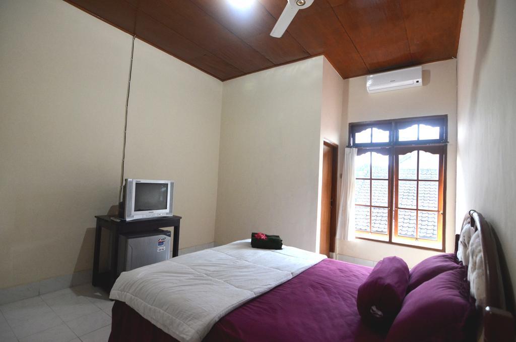 Lori Beach Inn Seminyak Kültér fotó