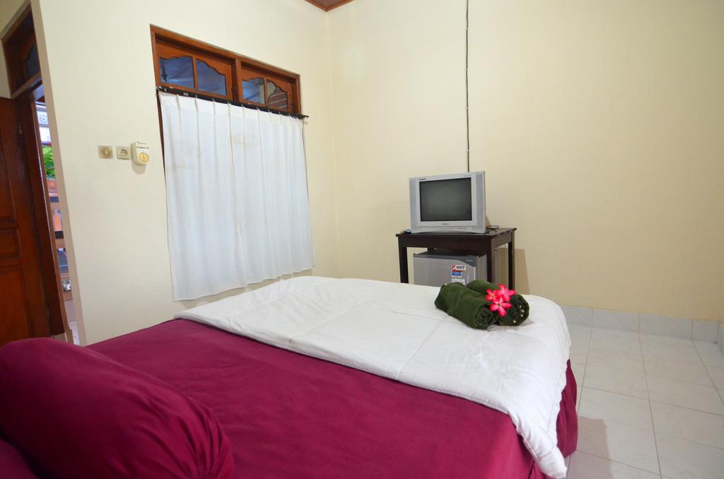Lori Beach Inn Seminyak Kültér fotó